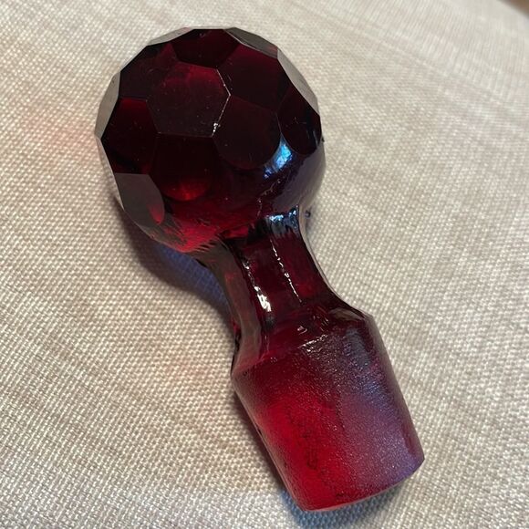 Red Decanter with Glass Stopper, Made In India, Unbranded - Picture 7 of 7